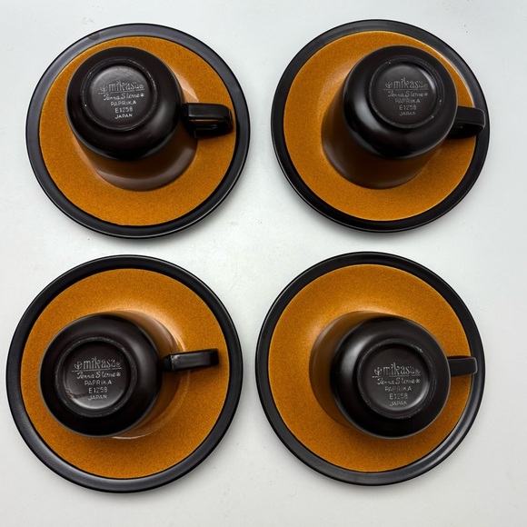 Vintage Mikasa Paprika Terrastone E1258 set of four mugs with saucers - Picture 3 of 14